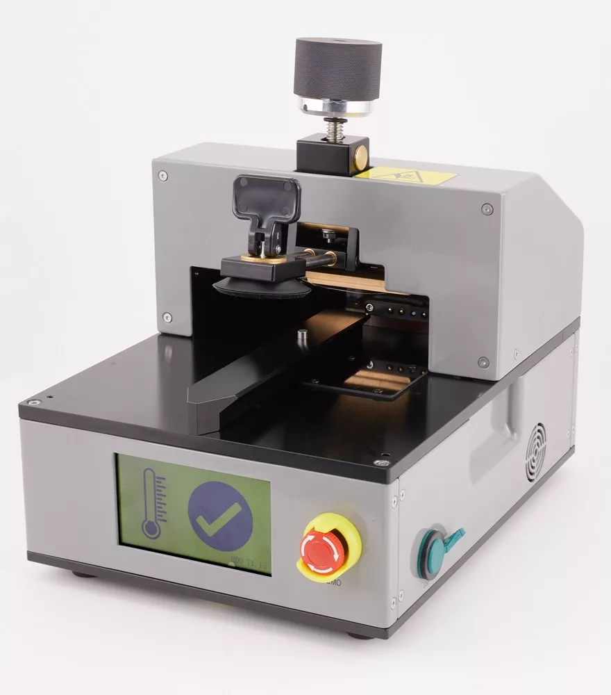 Originální zařízení na otevření iPhone